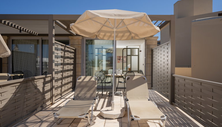 4* Minos Hotel