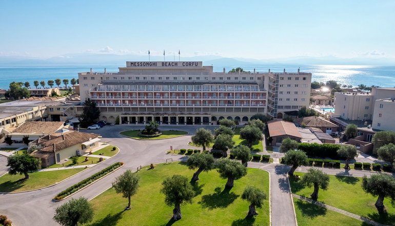 4* Canvas by Mitsis Messonghi - Μωραΐτικα, Κέρκυρα