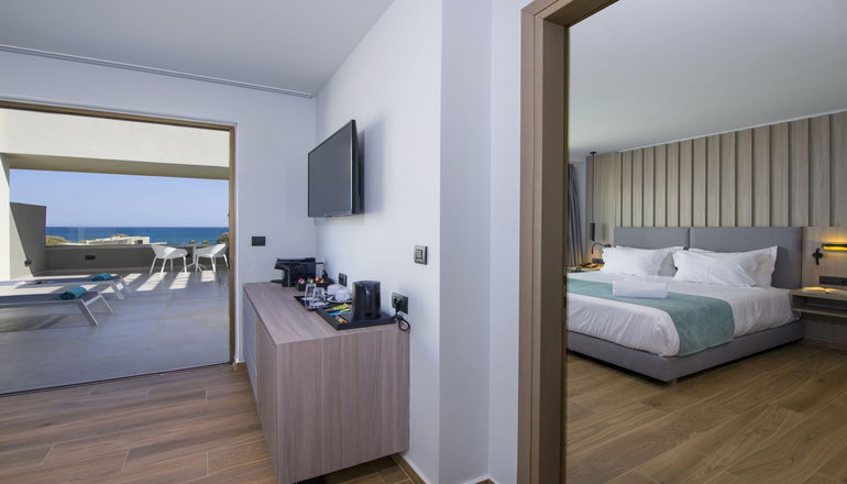 4* Myrion Beach Resort