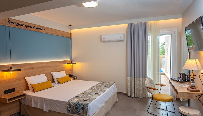4* Mythic Summer Hotel