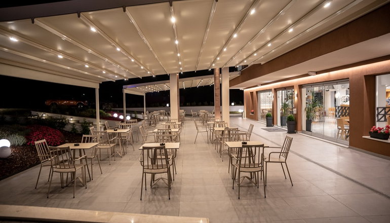 4* Mythic Summer Hotel