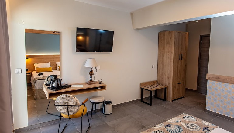 4* Mythic Summer Hotel