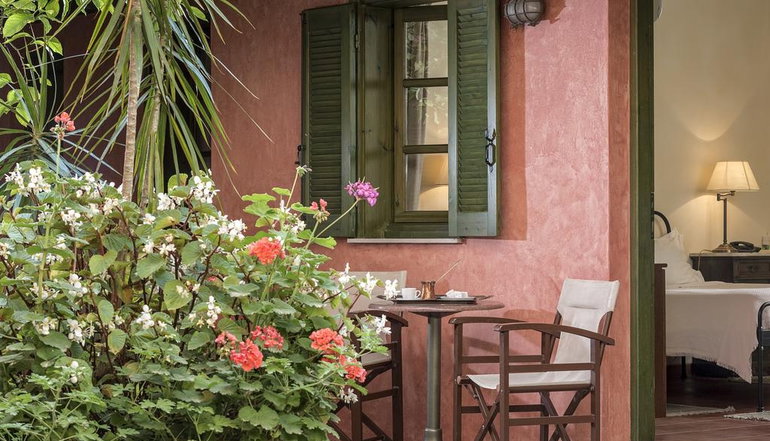 4* Nafsimedon Hotel