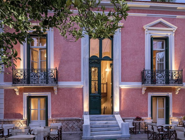 4* Nafsimedon Hotel