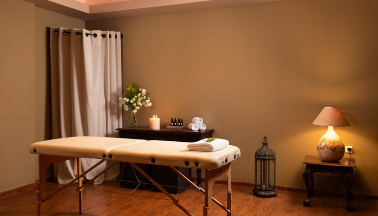 4* Naiades Hotel