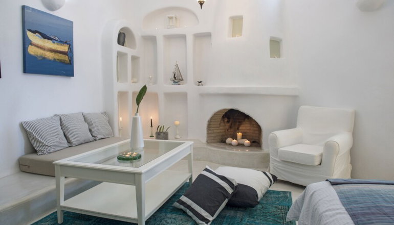 4* Naoussa Hills Boutique Resort