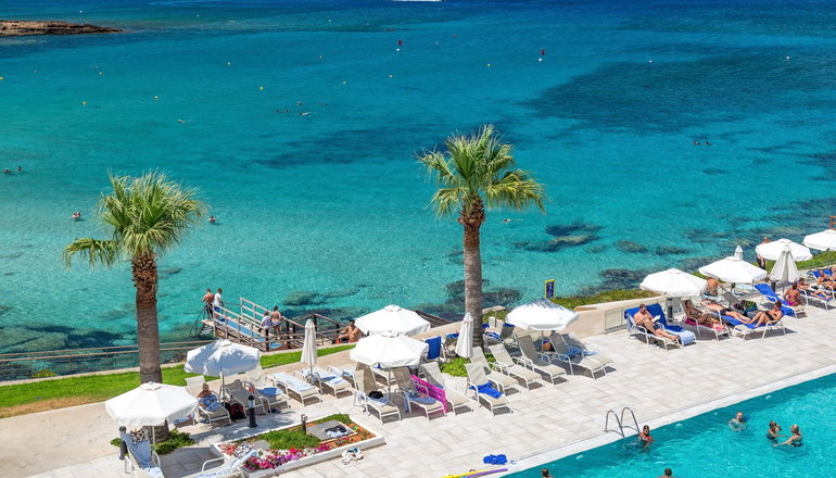 4* Nausicaa Beach