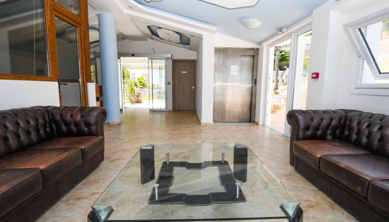 4* Nefeli Beach