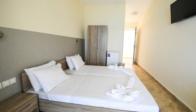 4* Nefeli Beach