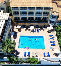 4* Nefeli Beach