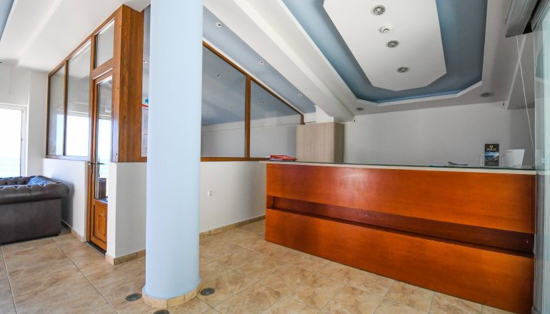 4* Nefeli Beach