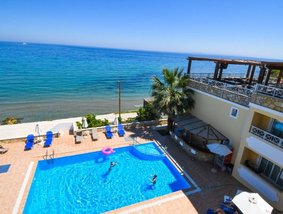 4* Nefeli Beach