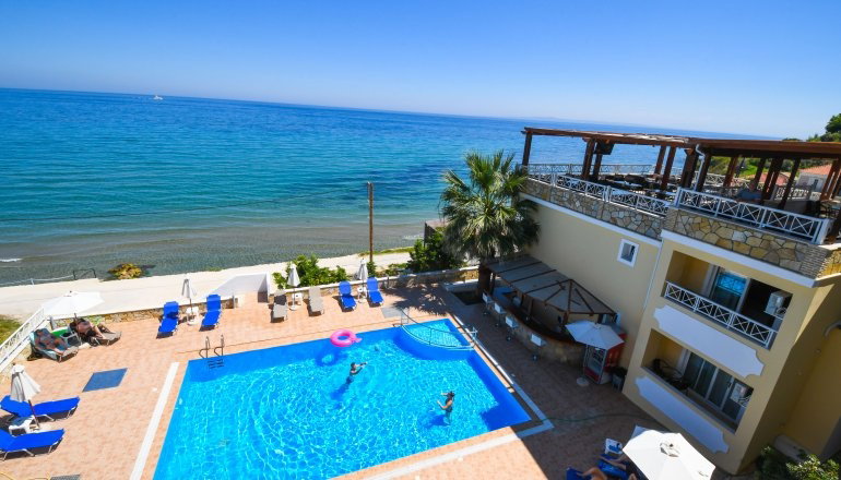4* Nefeli Beach