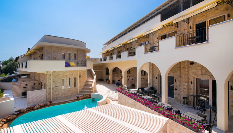 4* Neikos Luxury Suites - Χανιώτη, Χαλκιδική