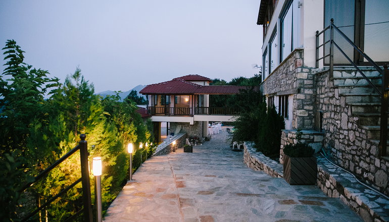 4* Nevros Hotel & Spa