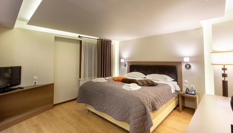 4* Nevros Hotel & Spa