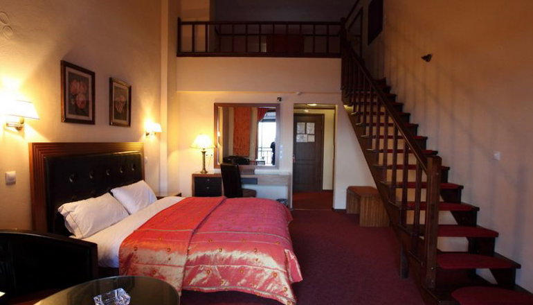 4* Nevros Hotel & Spa