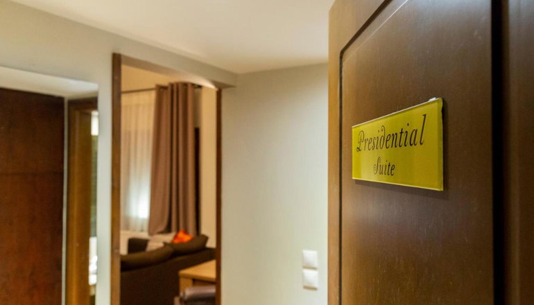 4* Nevros Hotel & Spa