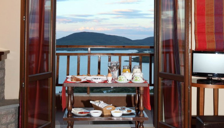 4* Nevros Hotel & Spa