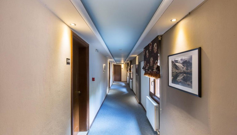 4* Nevros Hotel & Spa