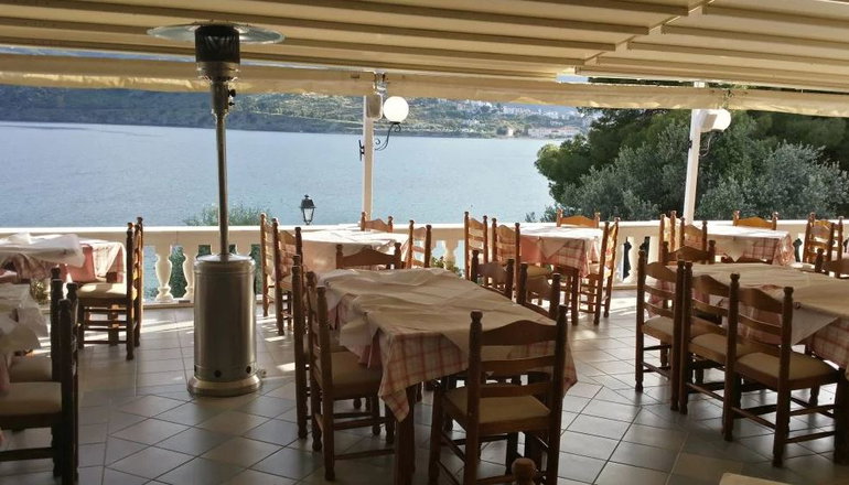 4* New Aegli Resort Hotel