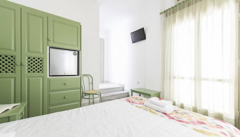 4* Nissos Thira Hotel