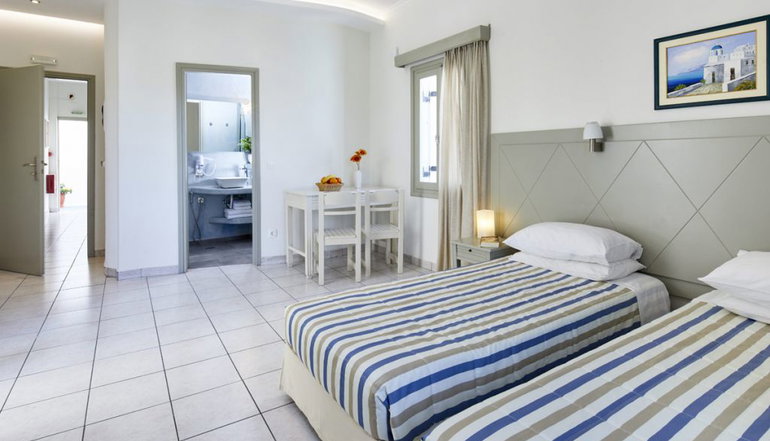 4* Nissos Thira Hotel