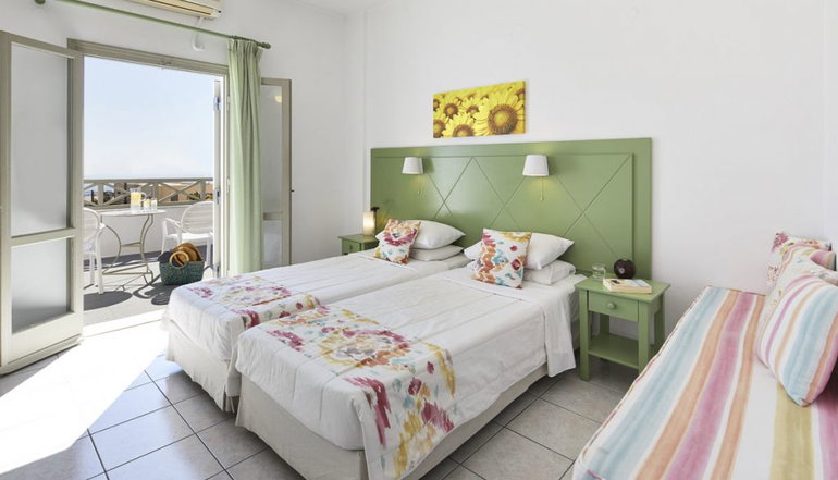 4* Nissos Thira Hotel