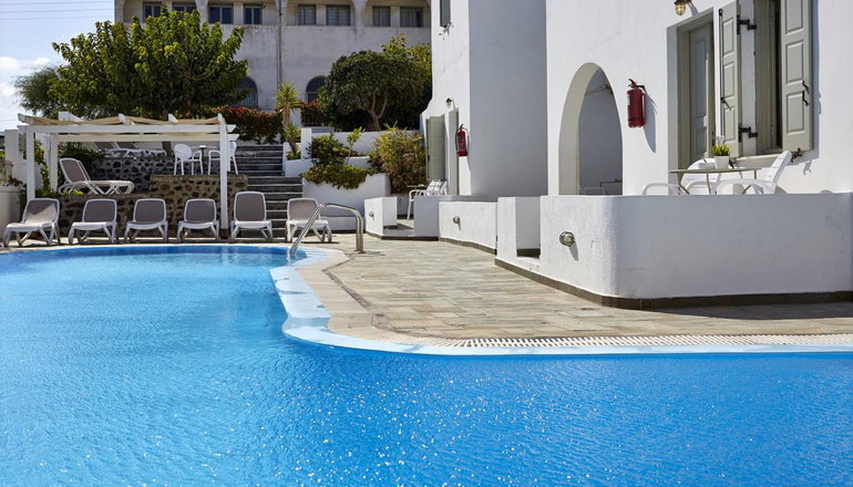 4* Nissos Thira Hotel