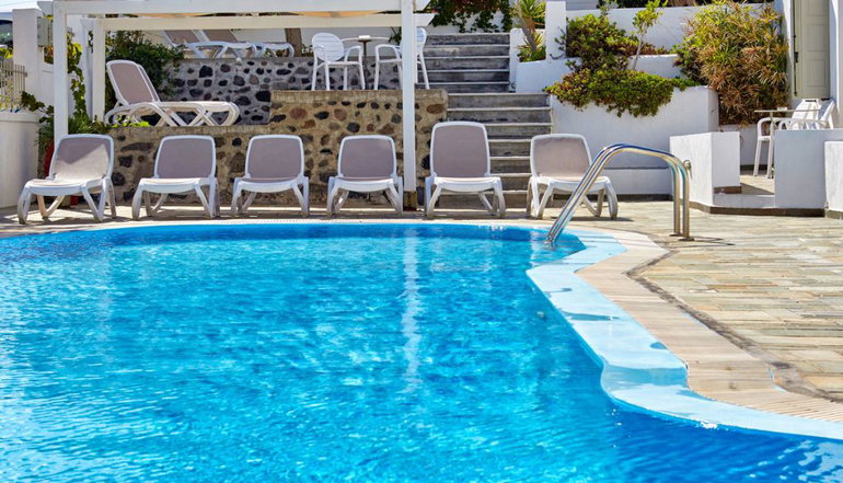 4* Nissos Thira Hotel