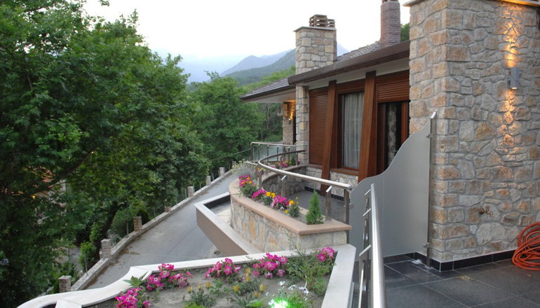 4* Nymfes Hotel & Spa
