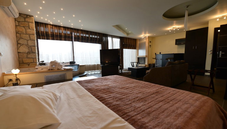 4* Nymfes Hotel & Spa