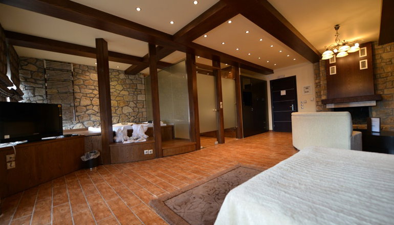 4* Nymfes Hotel & Spa