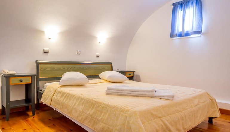 4* Okeanis Βeach