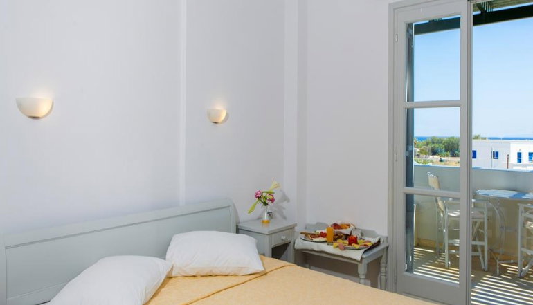 4* Okeanis Βeach