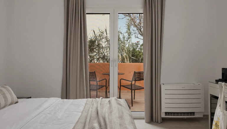 4* Papi Boutique Hotel - Βαθύ, Αίγινα