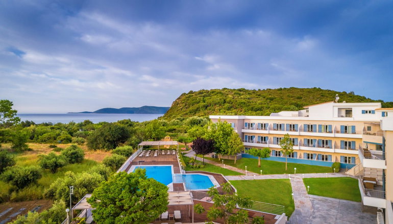 4* Paradise Resort