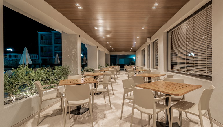 4* Planos Hotel