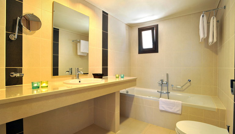 4* Porto Plaza - Άγιος Ιωάννης, Λήμνος
