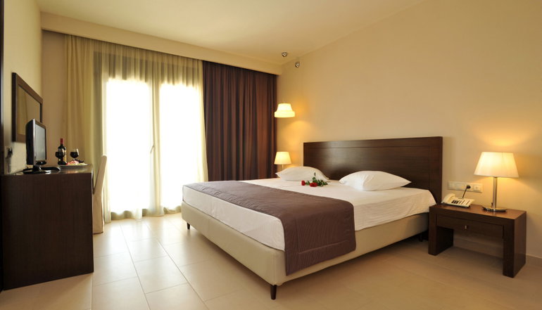 4* Porto Plaza - Άγιος Ιωάννης, Λήμνος