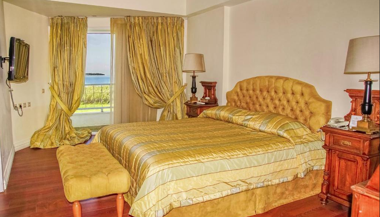 4* Porto Rio Hotel