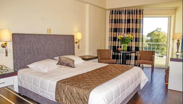 4* Porto Rio Hotel