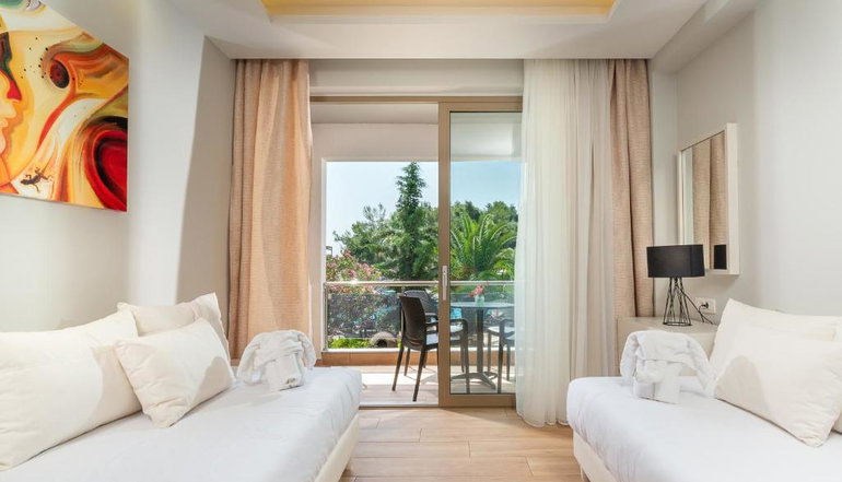 4* Poseidon Hotel Sea Resort