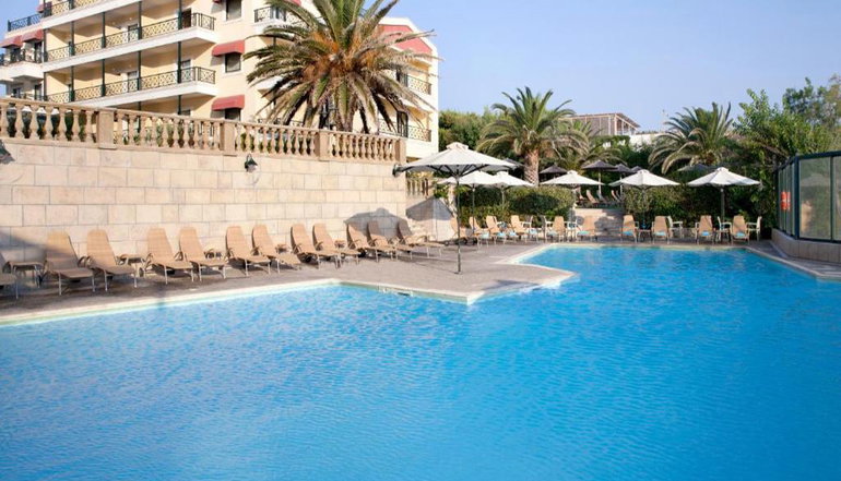 4* Ramada Attica Riviera