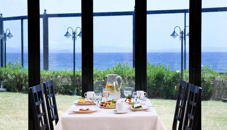 4* Ramada Attica Riviera