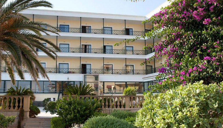 4* Ramada Attica Riviera