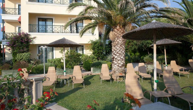 4* Ramada Attica Riviera