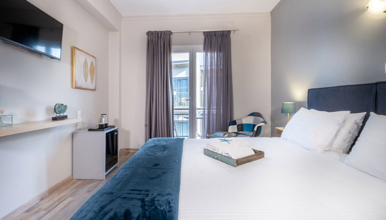 4* Riviera Hotel