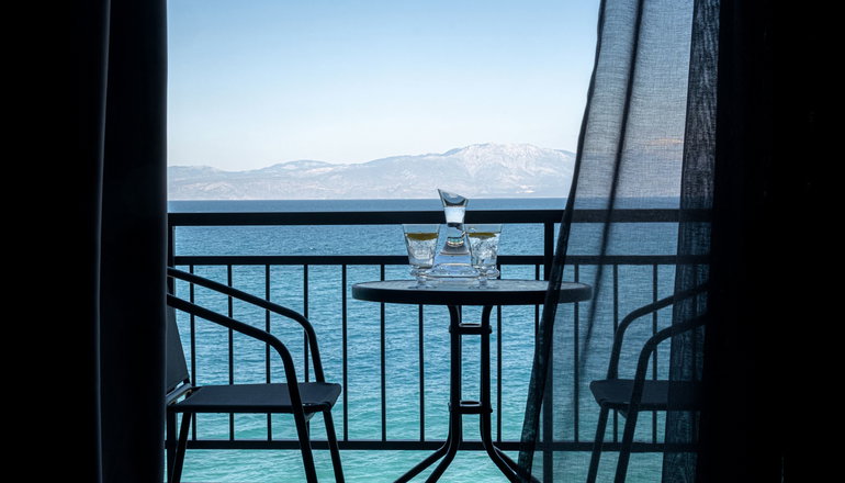 4* Riviera Hotel