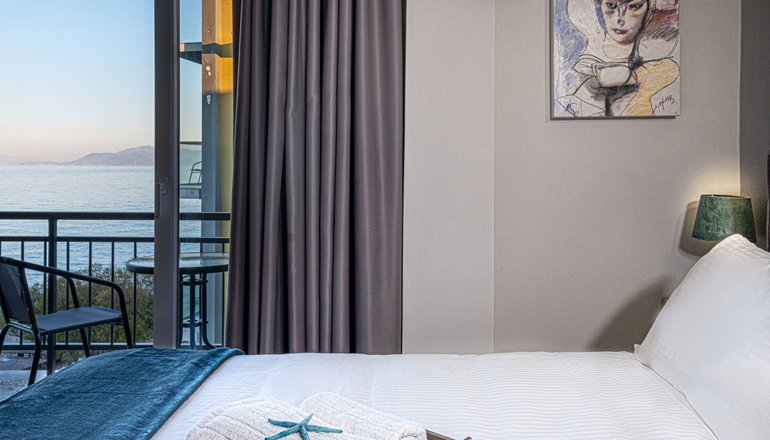 4* Riviera Hotel